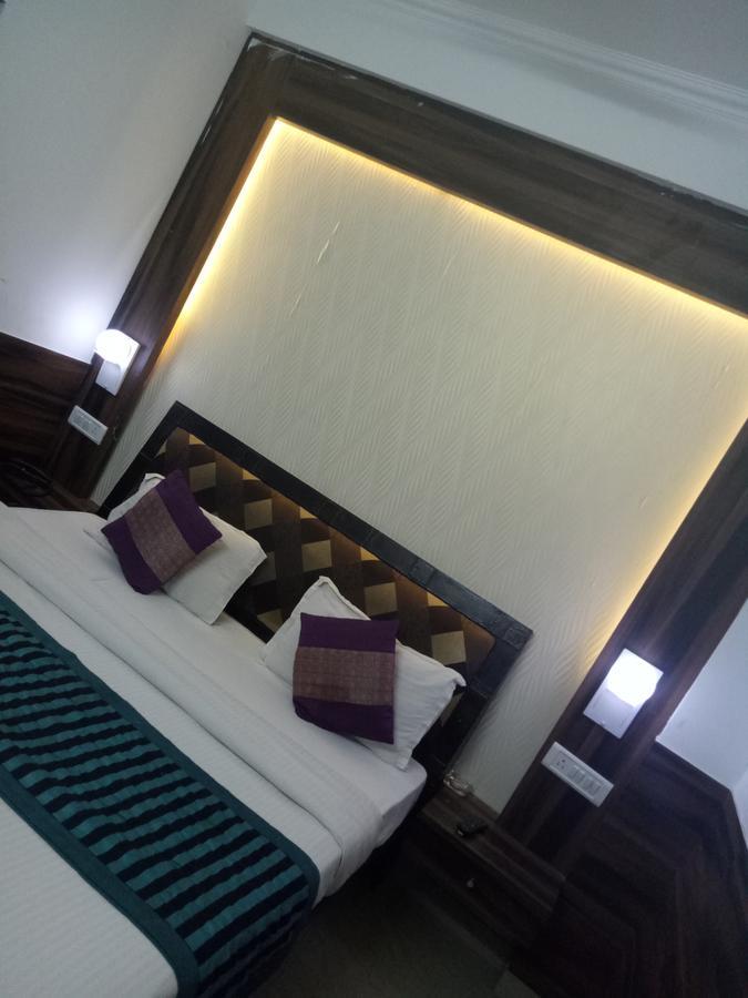 Hotel Perfect Palace 뉴델리 외부 사진