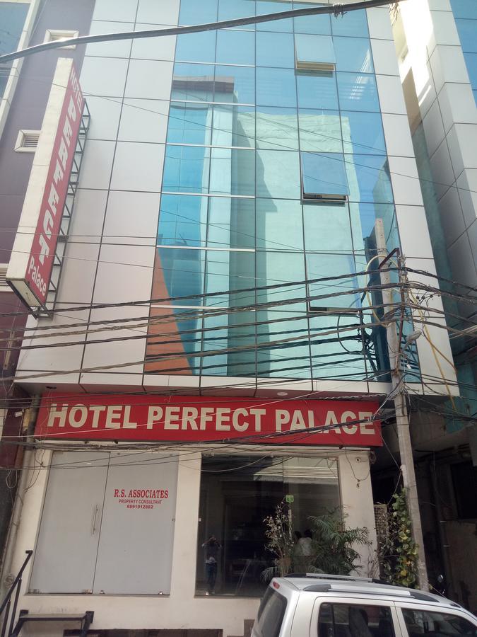 Hotel Perfect Palace 뉴델리 외부 사진