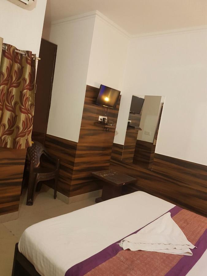 Hotel Perfect Palace 뉴델리 외부 사진