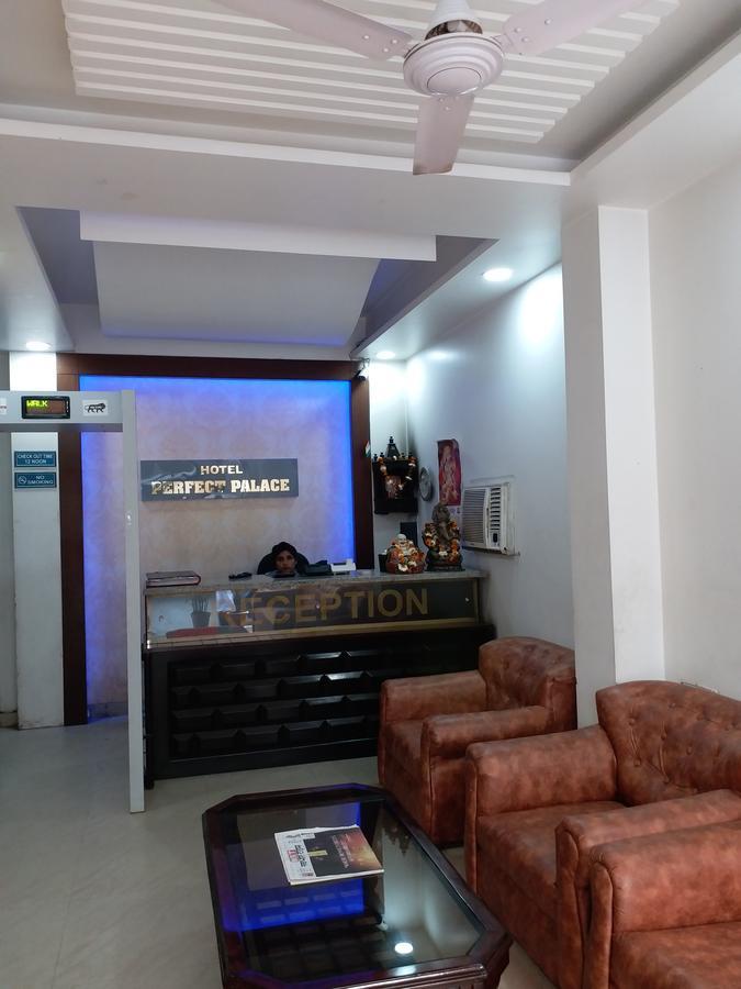 Hotel Perfect Palace 뉴델리 외부 사진